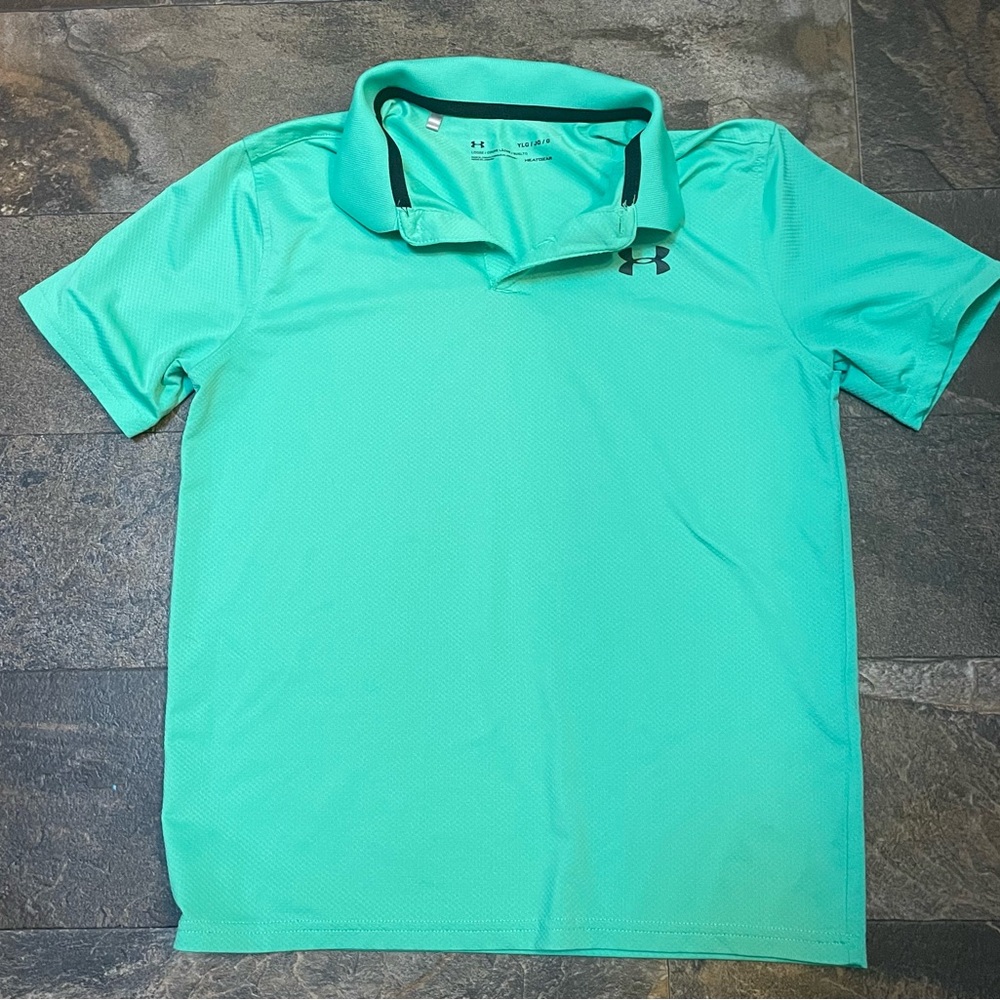 Under Armour Green Polo Shirt with Moisture-Wicking Fabric